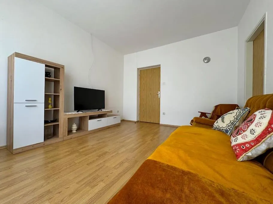 Apartment Ella Krk Town 0*,