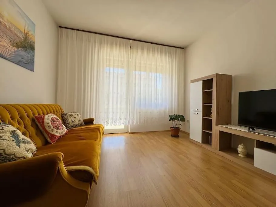 Apartment Ella Krk Town
