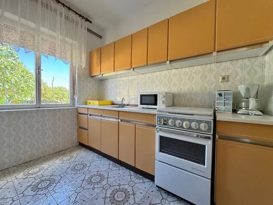 Apartment Ella Krk Town 0*,  Croatia
