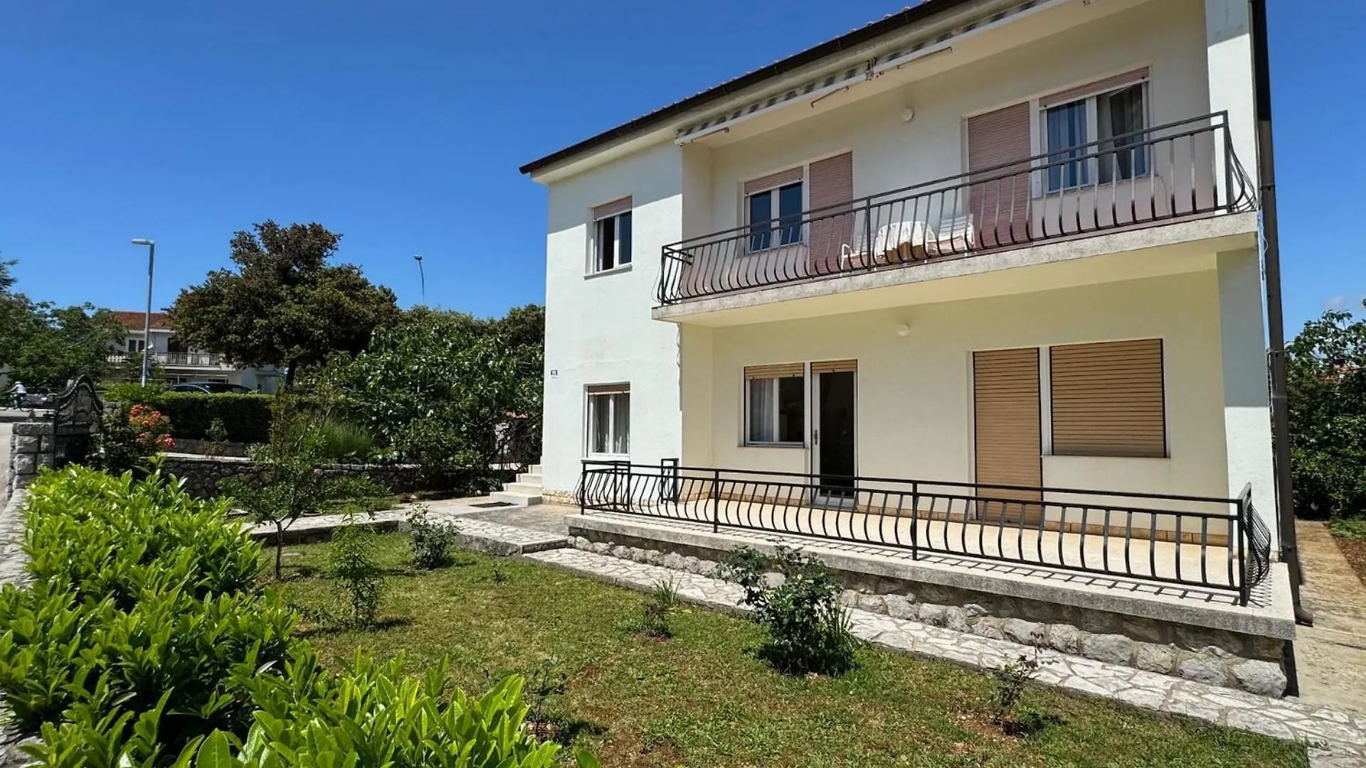 Apartment Ella Krk Town Croatia
