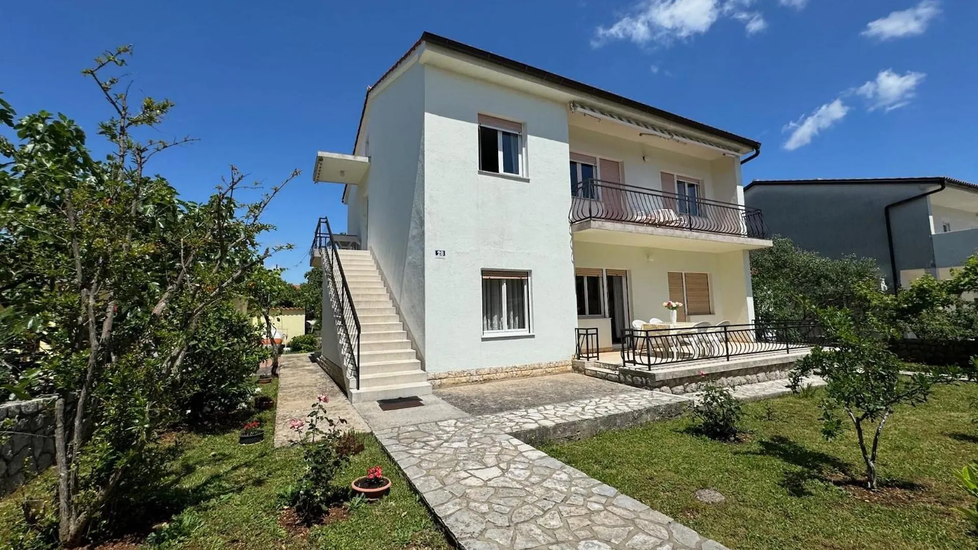 Apartment Ella Krk Town