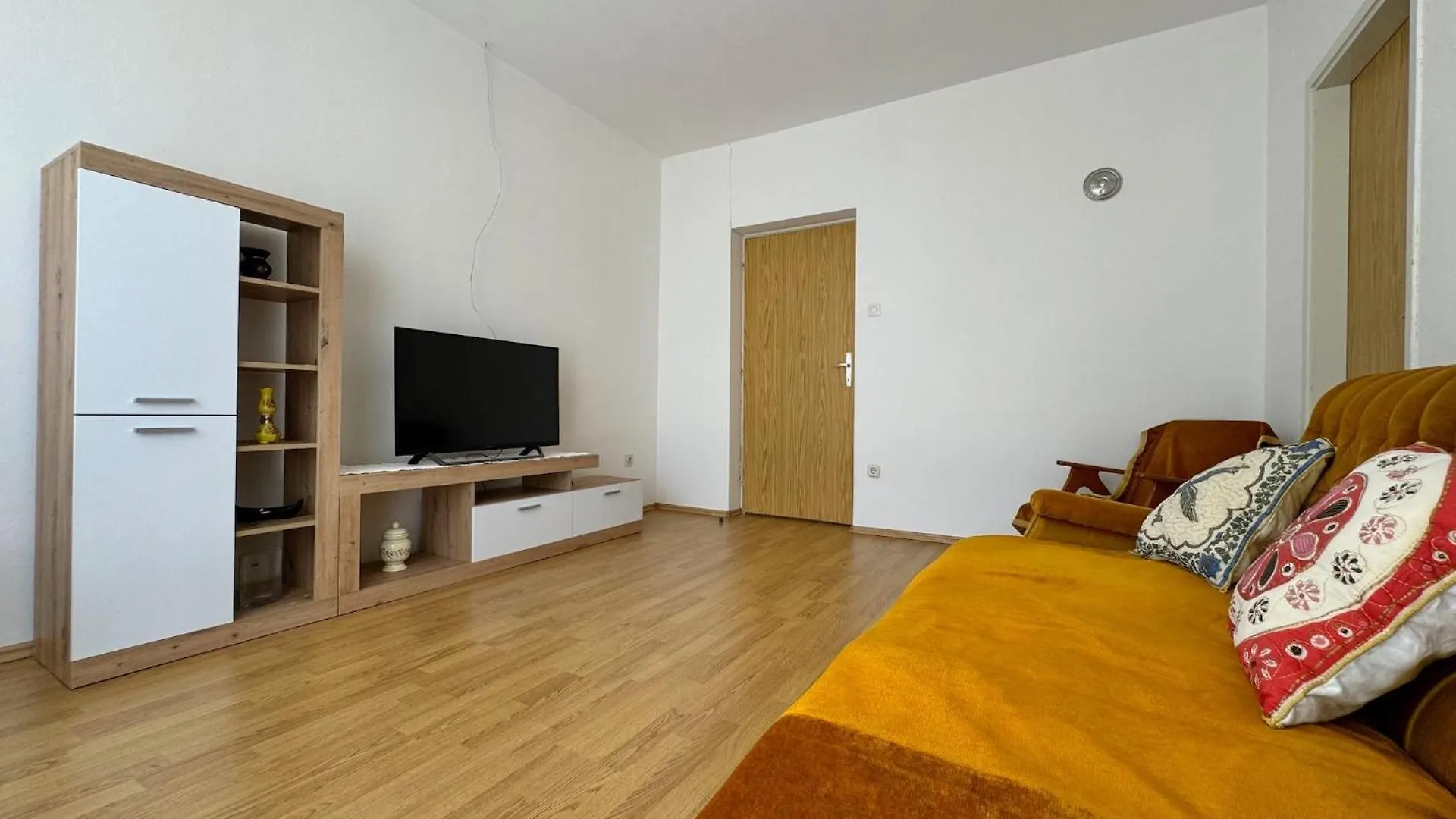 Apartment Ella Krk Town